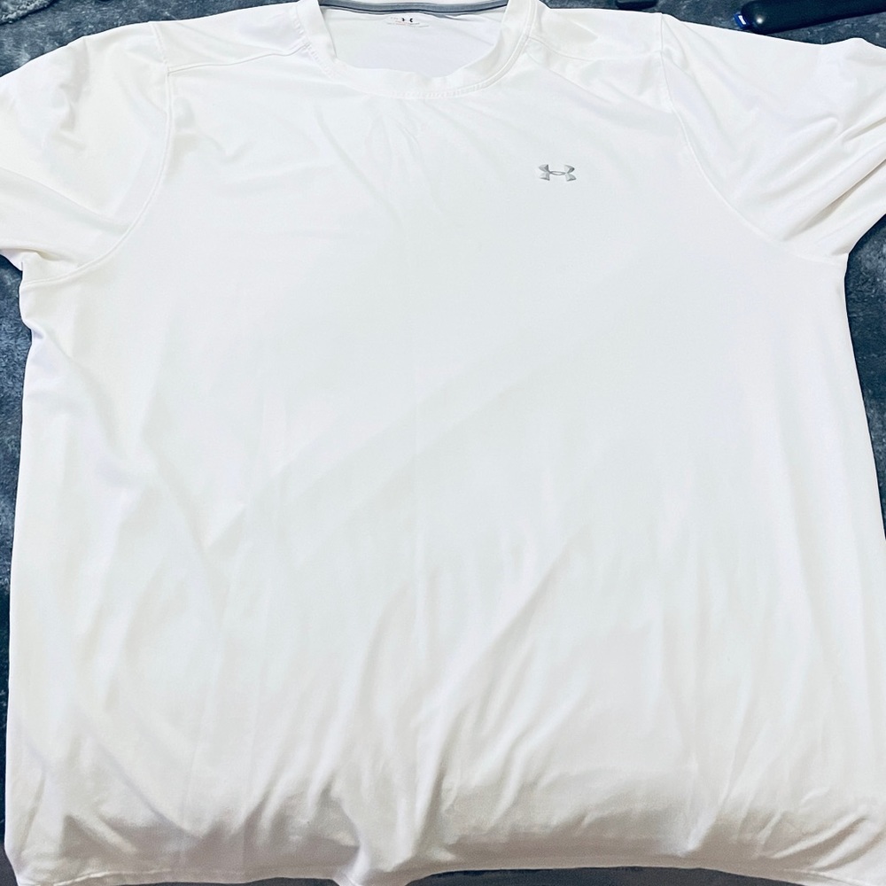 Mens under armor shirt